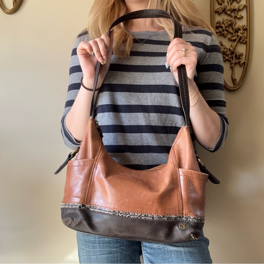 The Sak Brown Leather Shoulder Bag - Picture 9 of 9